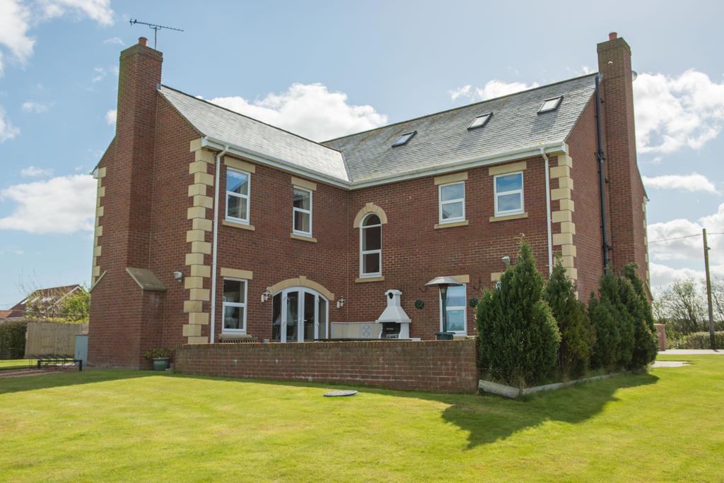 Carr Villa Dinnington Extérieur photo